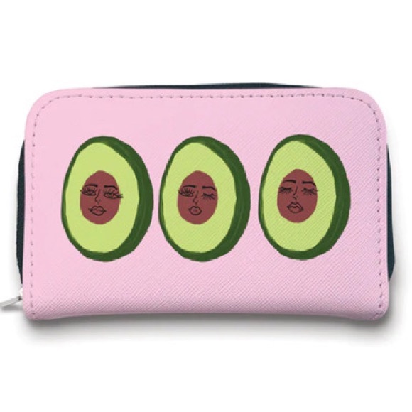 manicure set in “Avocadoze” print-4 tools inside w/zip-closure -NWT-matching bag - Picture 10 of 12